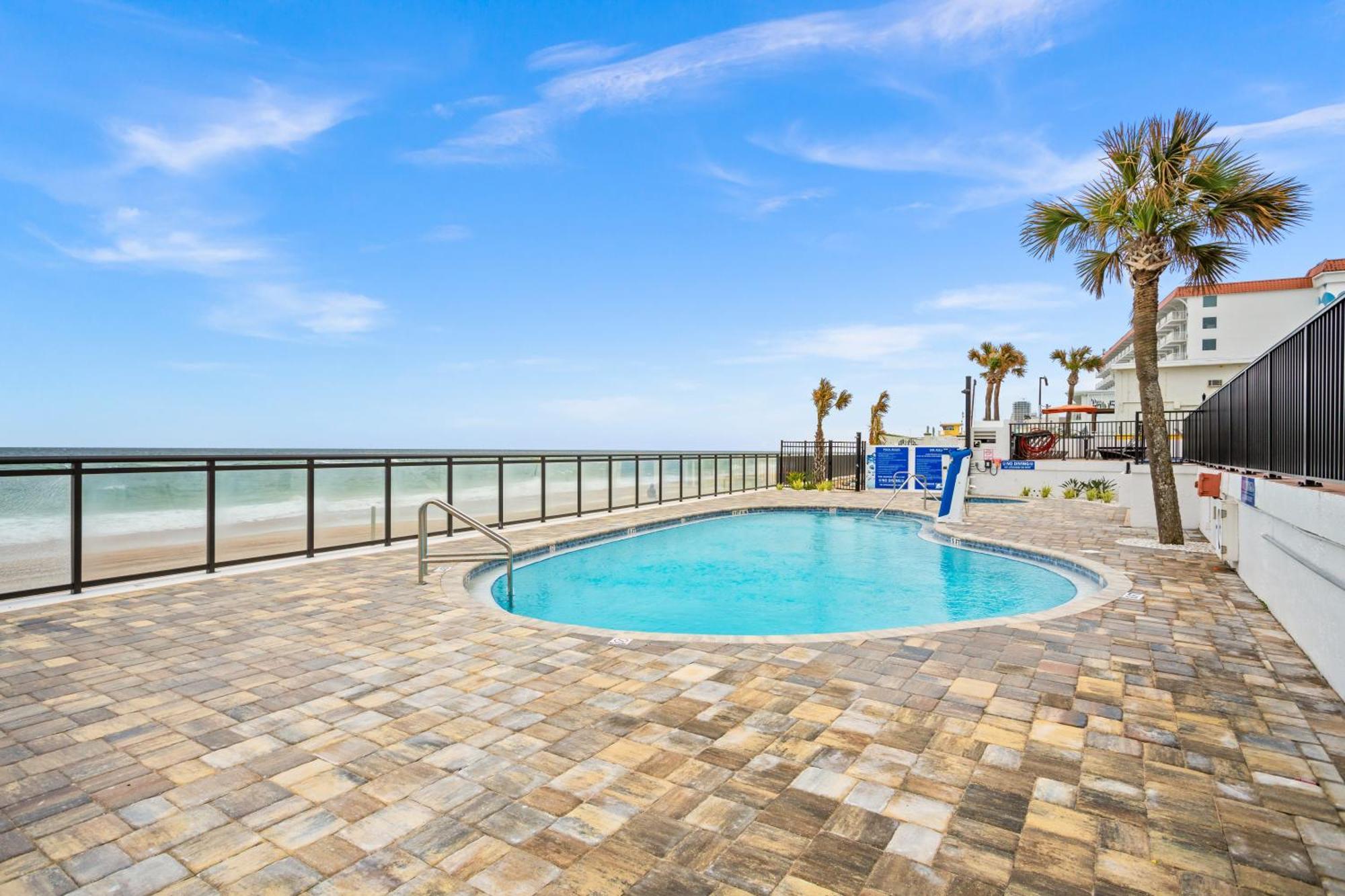 Tropic Sun Towers Hotel Ormond Beach Exterior photo